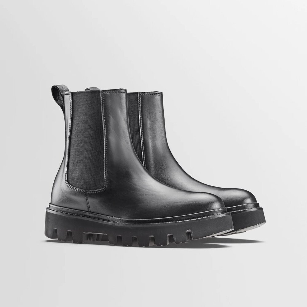 Black Chelsea Lug Sole Boots - Women